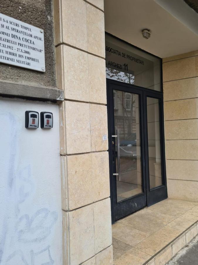 Central Arghezi University Square Lejlighed Bukarest Eksteriør billede