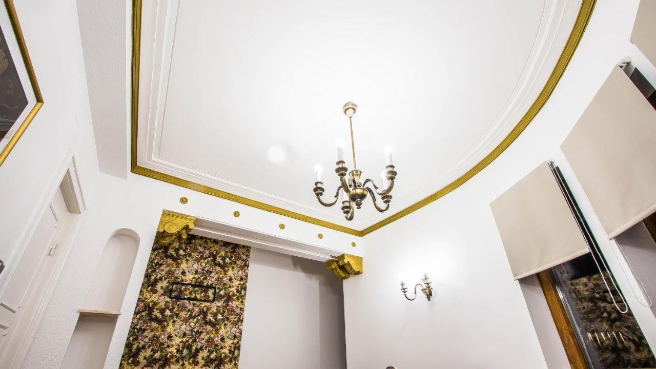 Central Arghezi University Square Lejlighed Bukarest Eksteriør billede